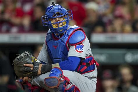 Cubs exercise pitcher Kyle Hendricks’ $16 million option and catcher Yan Gomes’ $6 million option